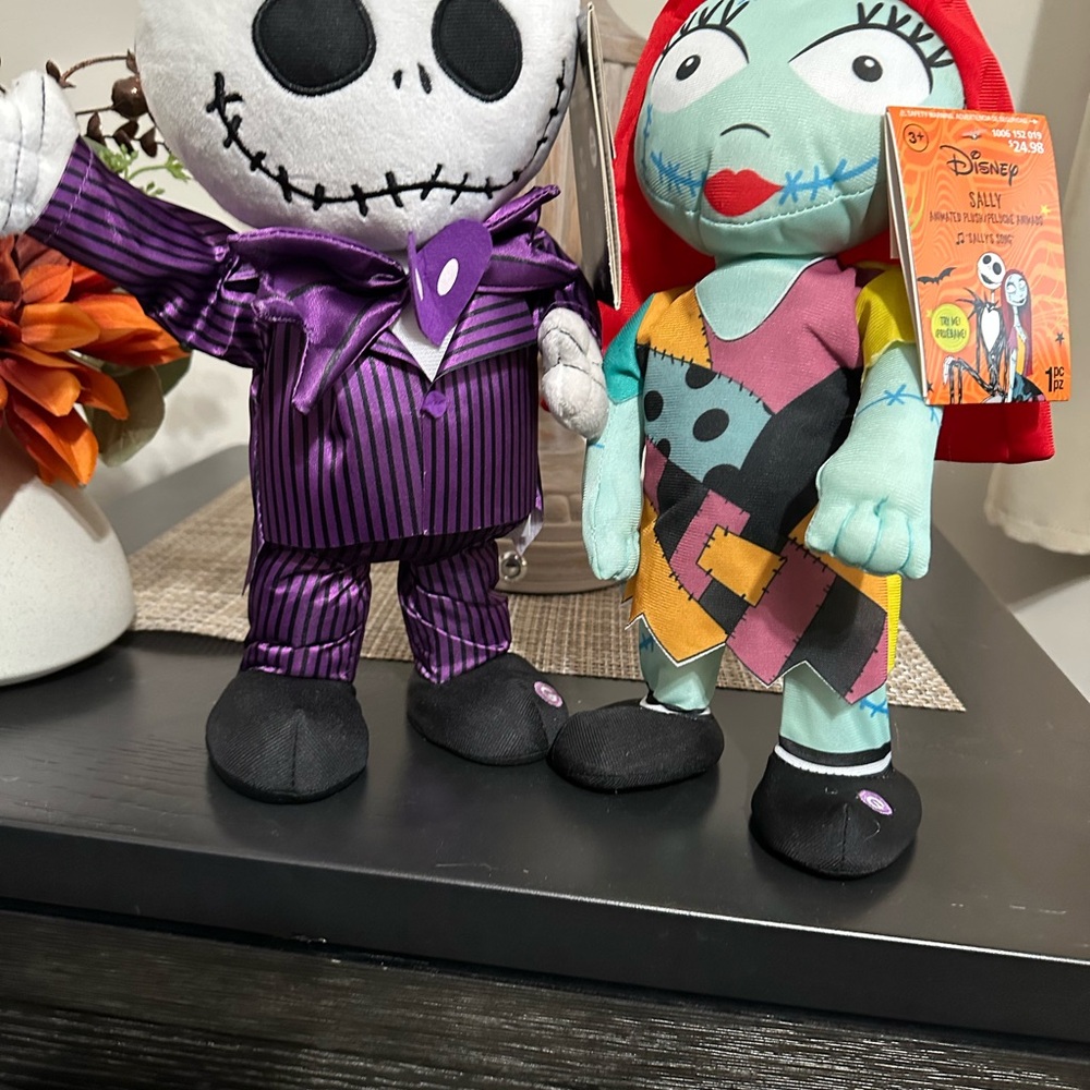 Disney Jack and Sally Halloween Animated Singing Plush.